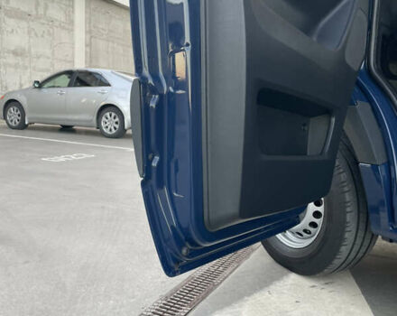 Синий Мерседес Sprinter, объемом двигателя 2.2 л и пробегом 318 тыс. км за 25500 $, фото 89 на Automoto.ua