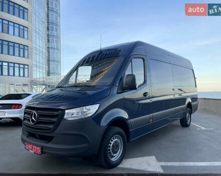 Синий Мерседес Sprinter, объемом двигателя 2.2 л и пробегом 318 тыс. км за 25500 $, фото 1 на Automoto.ua