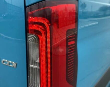 Синий Мерседес Sprinter, объемом двигателя 0 л и пробегом 270 тыс. км за 29900 $, фото 31 на Automoto.ua