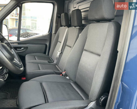 Синий Мерседес Sprinter, объемом двигателя 2.2 л и пробегом 318 тыс. км за 25500 $, фото 58 на Automoto.ua