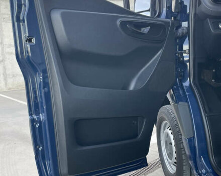 Синий Мерседес Sprinter, объемом двигателя 2.2 л и пробегом 318 тыс. км за 25500 $, фото 23 на Automoto.ua