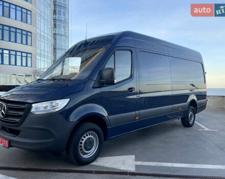 Синий Мерседес Sprinter, объемом двигателя 2.2 л и пробегом 318 тыс. км за 25500 $, фото 3 на Automoto.ua