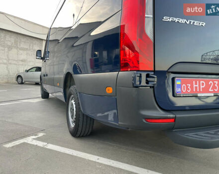 Синий Мерседес Sprinter, объемом двигателя 2.2 л и пробегом 318 тыс. км за 25500 $, фото 81 на Automoto.ua