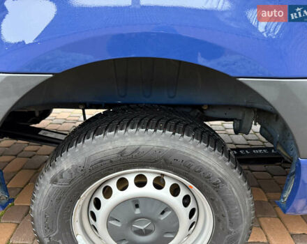 Синій Мерседес Sprinter, об'ємом двигуна 1.95 л та пробігом 208 тис. км за 35000 $, фото 7 на Automoto.ua