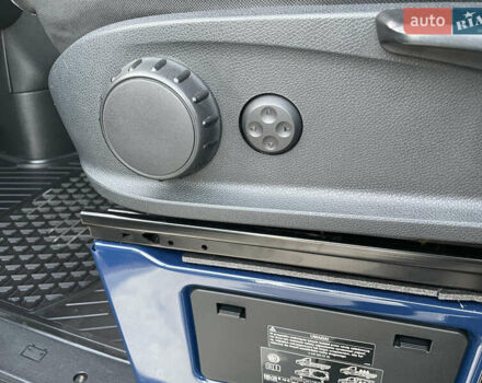 Синий Мерседес Sprinter, объемом двигателя 2.2 л и пробегом 318 тыс. км за 25500 $, фото 32 на Automoto.ua