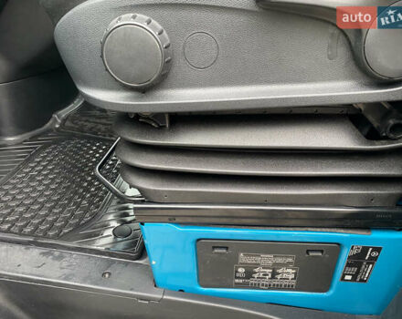 Синій Мерседес Sprinter, об'ємом двигуна 2.2 л та пробігом 204 тис. км за 31500 $, фото 21 на Automoto.ua