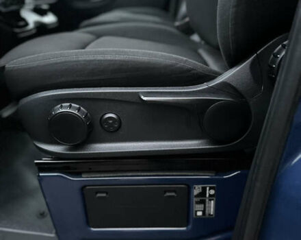 Синій Мерседес Sprinter, об'ємом двигуна 2 л та пробігом 25 тис. км за 34500 $, фото 33 на Automoto.ua