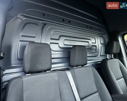 Синій Мерседес Sprinter, об'ємом двигуна 2 л та пробігом 25 тис. км за 34500 $, фото 41 на Automoto.ua