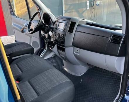Синий Мерседес Sprinter, объемом двигателя 2.2 л и пробегом 308 тыс. км за 20500 $, фото 12 на Automoto.ua