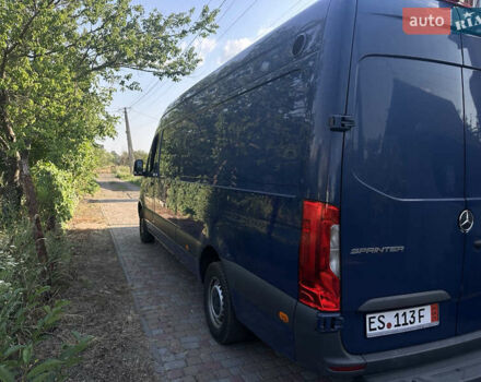 Синий Мерседес Sprinter, объемом двигателя 1.95 л и пробегом 264 тыс. км за 33351 $, фото 1 на Automoto.ua