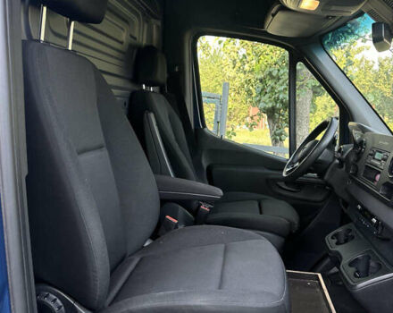 Синий Мерседес Sprinter, объемом двигателя 1.95 л и пробегом 264 тыс. км за 33351 $, фото 6 на Automoto.ua