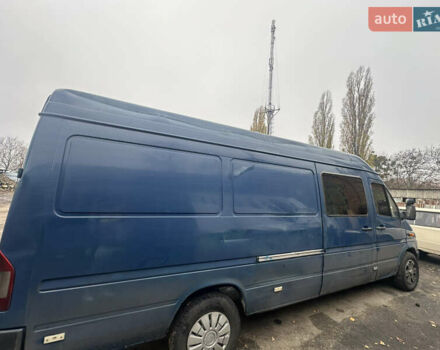 Синий Мерседес Sprinter, объемом двигателя 2.15 л и пробегом 220 тыс. км за 6900 $, фото 3 на Automoto.ua