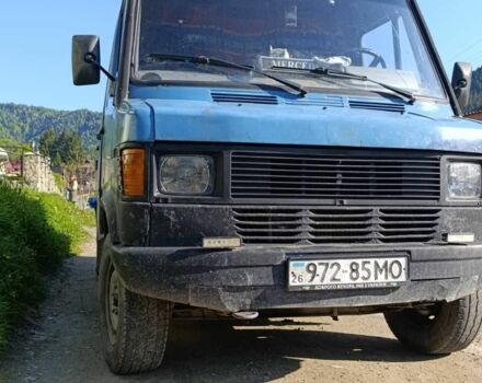 Синий Мерседес Sprinter, объемом двигателя 2.9 л и пробегом 500 тыс. км за 2000 $, фото 3 на Automoto.ua