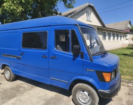 Синий Мерседес Sprinter, объемом двигателя 0 л и пробегом 500 тыс. км за 3800 $, фото 1 на Automoto.ua
