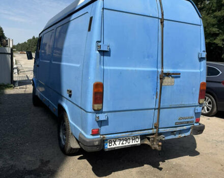 Синий Мерседес Sprinter, объемом двигателя 2.4 л и пробегом 588 тыс. км за 2999 $, фото 5 на Automoto.ua