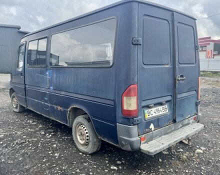 Синий Мерседес Sprinter, объемом двигателя 2.3 л и пробегом 500 тыс. км за 1000 $, фото 4 на Automoto.ua