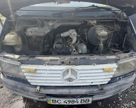 Синий Мерседес Sprinter, объемом двигателя 2.3 л и пробегом 500 тыс. км за 1000 $, фото 12 на Automoto.ua