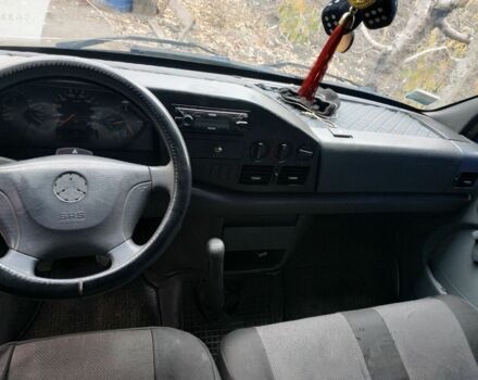 Синій Мерседес Sprinter, об'ємом двигуна 0 л та пробігом 700 тис. км за 6300 $, фото 6 на Automoto.ua