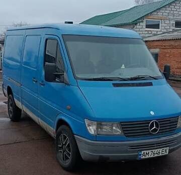 Синий Мерседес Sprinter, объемом двигателя 2.87 л и пробегом 800 тыс. км за 4700 $, фото 4 на Automoto.ua
