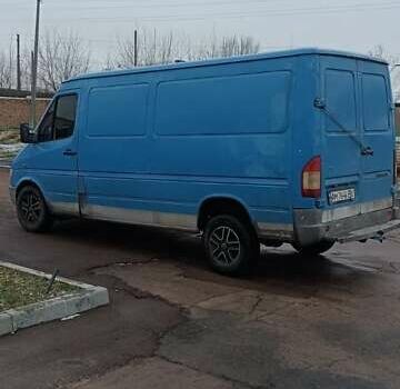 Синий Мерседес Sprinter, объемом двигателя 2.87 л и пробегом 800 тыс. км за 4700 $, фото 5 на Automoto.ua