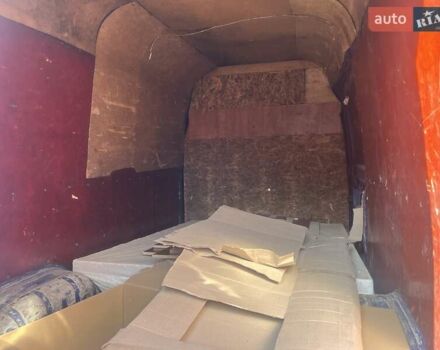 Синий Мерседес Sprinter, объемом двигателя 2.9 л и пробегом 700 тыс. км за 2800 $, фото 4 на Automoto.ua