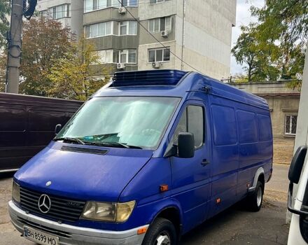 Синій Мерседес Sprinter, об'ємом двигуна 2.9 л та пробігом 180 тис. км за 5800 $, фото 2 на Automoto.ua