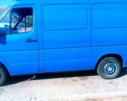 Синій Мерседес Sprinter, об'ємом двигуна 2.9 л та пробігом 111 тис. км за 5200 $, фото 4 на Automoto.ua