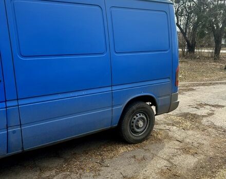 Синий Мерседес Sprinter, объемом двигателя 2.9 л и пробегом 635 тыс. км за 4500 $, фото 5 на Automoto.ua