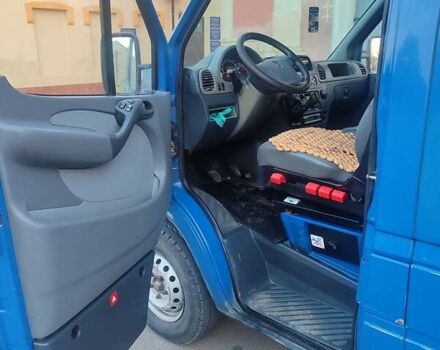 Синий Мерседес Sprinter, объемом двигателя 2.69 л и пробегом 397 тыс. км за 8100 $, фото 10 на Automoto.ua
