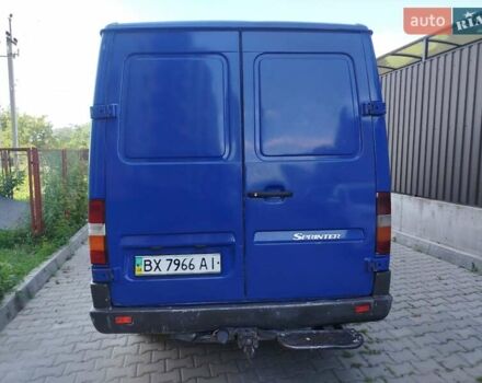 Синий Мерседес Sprinter, объемом двигателя 2.2 л и пробегом 561 тыс. км за 6200 $, фото 8 на Automoto.ua