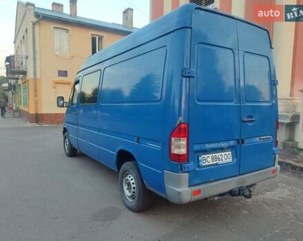 Синий Мерседес Sprinter, объемом двигателя 2.69 л и пробегом 397 тыс. км за 8100 $, фото 1 на Automoto.ua