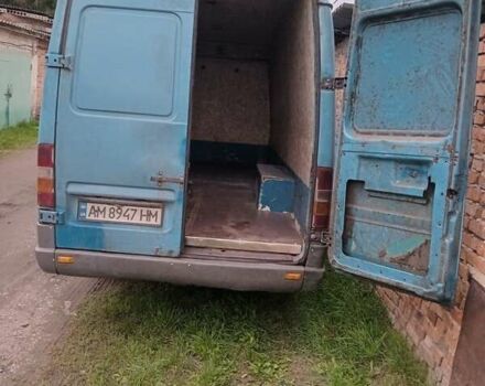 Синий Мерседес Sprinter, объемом двигателя 2.9 л и пробегом 234 тыс. км за 5900 $, фото 2 на Automoto.ua