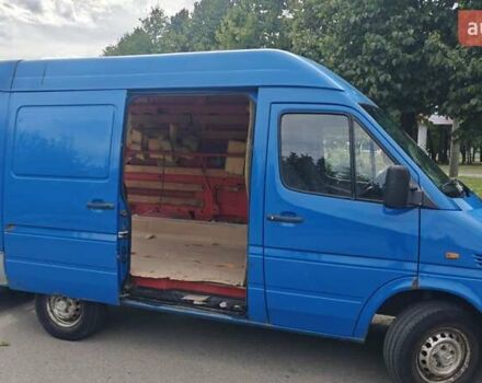 Синий Мерседес Sprinter, объемом двигателя 2.15 л и пробегом 663 тыс. км за 5300 $, фото 1 на Automoto.ua