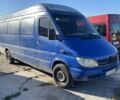 Синий Мерседес Sprinter, объемом двигателя 2.2 л и пробегом 500 тыс. км за 3000 $, фото 1 на Automoto.ua