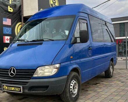Синий Мерседес Sprinter, объемом двигателя 0 л и пробегом 620 тыс. км за 9700 $, фото 2 на Automoto.ua