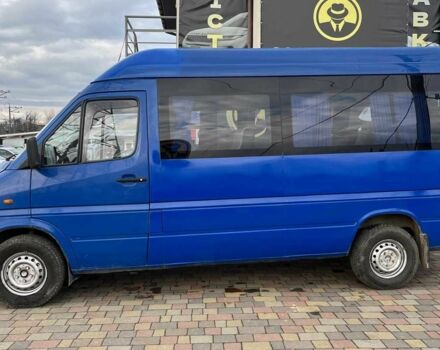 Синий Мерседес Sprinter, объемом двигателя 0 л и пробегом 620 тыс. км за 9700 $, фото 3 на Automoto.ua