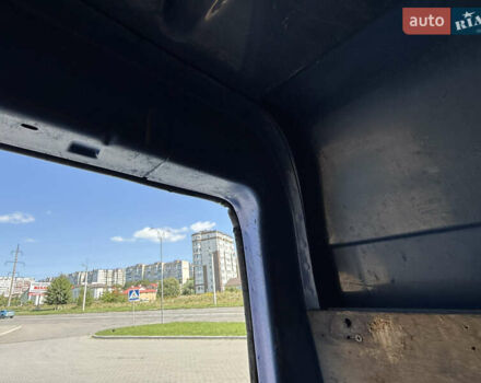 Синий Мерседес Sprinter, объемом двигателя 2.7 л и пробегом 800 тыс. км за 8500 $, фото 14 на Automoto.ua