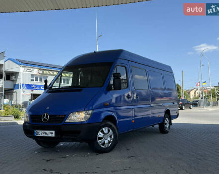 Синий Мерседес Sprinter, объемом двигателя 2.7 л и пробегом 800 тыс. км за 8550 $, фото 1 на Automoto.ua