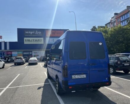 Синий Мерседес Sprinter, объемом двигателя 2.7 л и пробегом 530 тыс. км за 7500 $, фото 4 на Automoto.ua