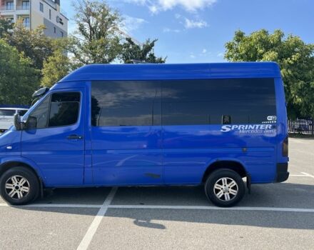 Синий Мерседес Sprinter, объемом двигателя 2.7 л и пробегом 530 тыс. км за 7500 $, фото 6 на Automoto.ua