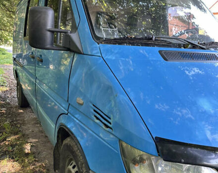 Синій Мерседес Sprinter, об'ємом двигуна 2.2 л та пробігом 420 тис. км за 5800 $, фото 3 на Automoto.ua