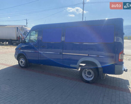 Синий Мерседес Sprinter, объемом двигателя 2.7 л и пробегом 413 тыс. км за 13000 $, фото 4 на Automoto.ua