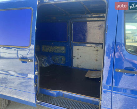 Синий Мерседес Sprinter, объемом двигателя 2.7 л и пробегом 413 тыс. км за 13000 $, фото 20 на Automoto.ua