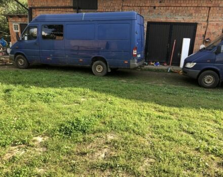 Синий Мерседес Sprinter, объемом двигателя 2.1 л и пробегом 1 тыс. км за 8000 $, фото 1 на Automoto.ua