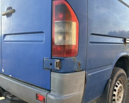 Мерседес Sprinter 2004 в Львове на Automoto.ua Синий Мерседес Sprinter, объемом двигателя 2.1 л и пробегом 447 тыс. км за 4500 $, фото 14 на Automoto.ua