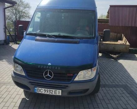 Синий Мерседес Sprinter, объемом двигателя 2.69 л и пробегом 477 тыс. км за 9200 $, фото 1 на Automoto.ua