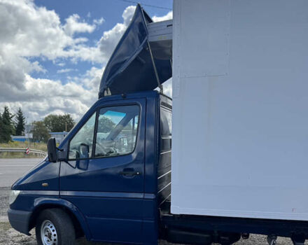 Синий Мерседес Sprinter, объемом двигателя 2.2 л и пробегом 300 тыс. км за 11900 $, фото 12 на Automoto.ua