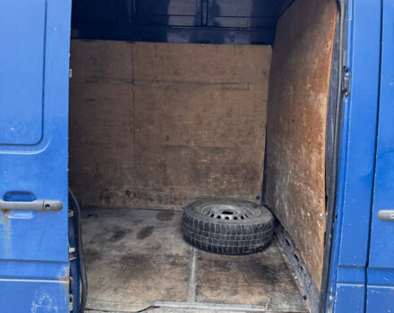 Синій Мерседес Sprinter, об'ємом двигуна 2.7 л та пробігом 487 тис. км за 7900 $, фото 4 на Automoto.ua