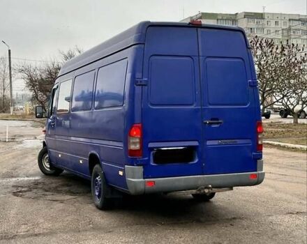 Синій Мерседес Sprinter, об'ємом двигуна 2.1 л та пробігом 810 тис. км за 7500 $, фото 4 на Automoto.ua