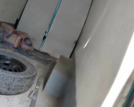 Синий Мерседес Sprinter, объемом двигателя 2.1 л и пробегом 200 тыс. км за 6500 $, фото 14 на Automoto.ua